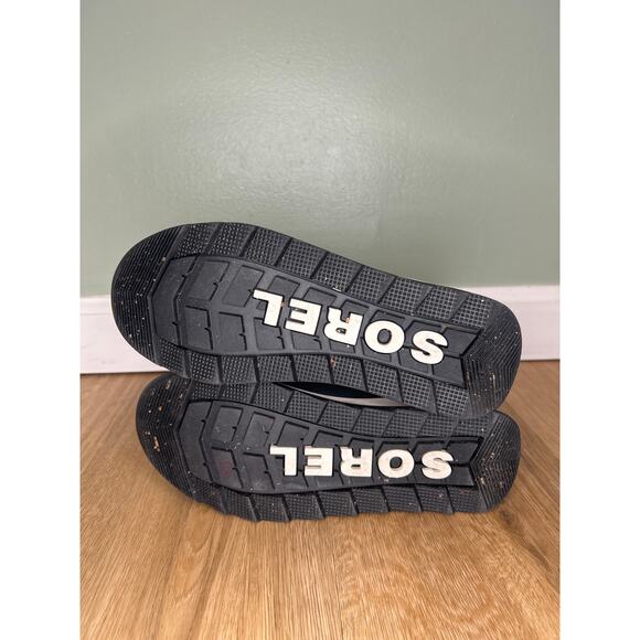 Sorel Kids Boots - Gray and Pink - Picture 7 of 9